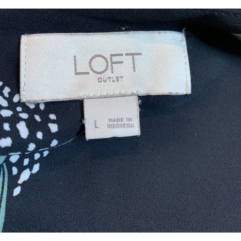Loft Outlet Women's Large Black V-Neck Olive Green Floral Short Sleeve Blouse - Picture 6 of 7